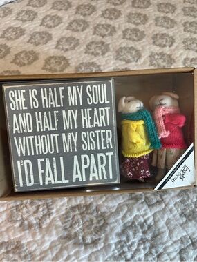 Sister Sentiment Wall Sign with Pink & Yellow Accented Figurines